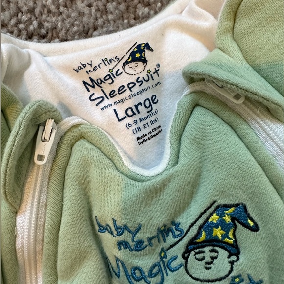 Baby Merlin Sleep Suit 6-9 months - Picture 7 of 7